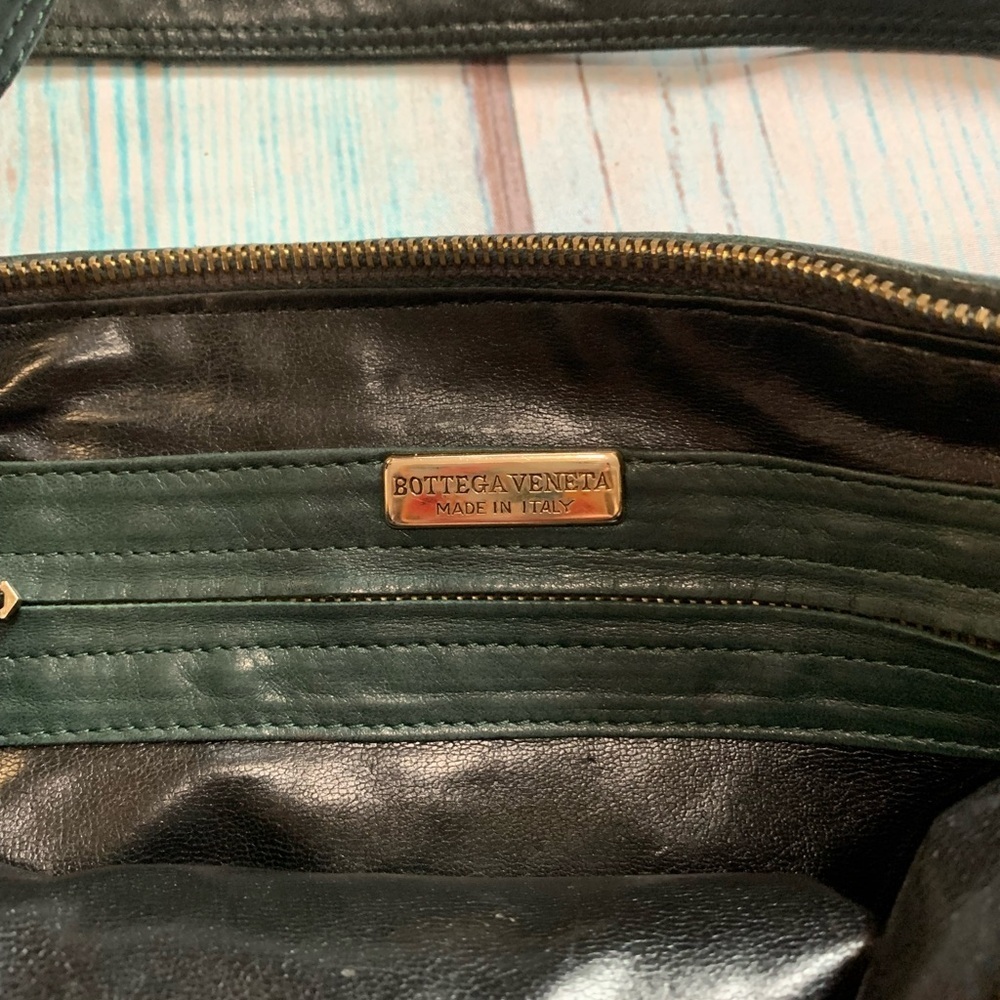 Dark green Bottega Veneta Woven Crossbody Bag - Picture 4 of 13